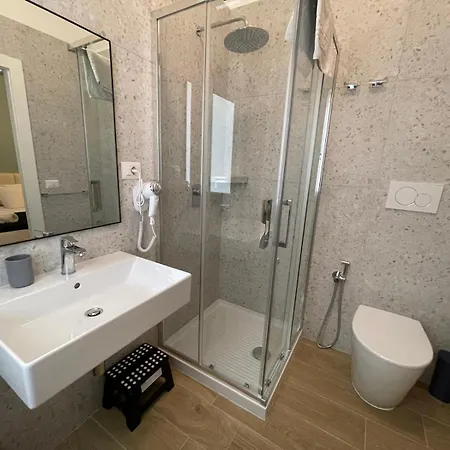 Luciano Trastevere 4* Rome