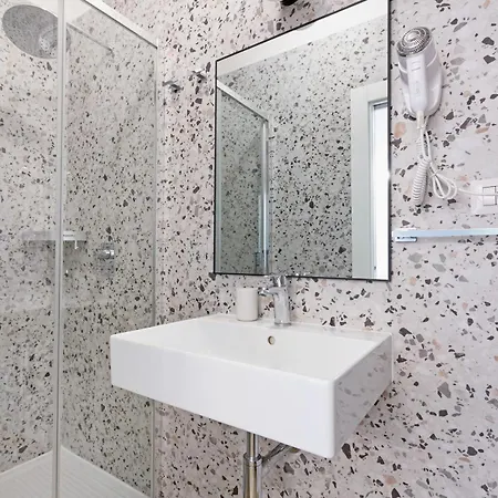 Luciano Trastevere 4* Rome